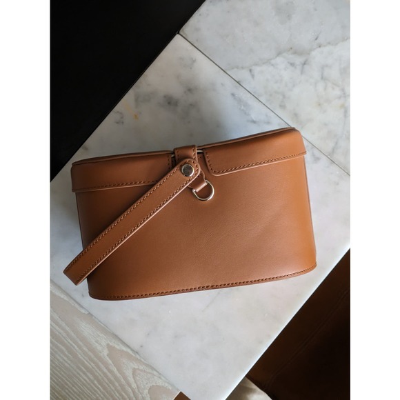 Italian Leather Tan Picnic Bag | Ora Era OS - Picture 9 of 9